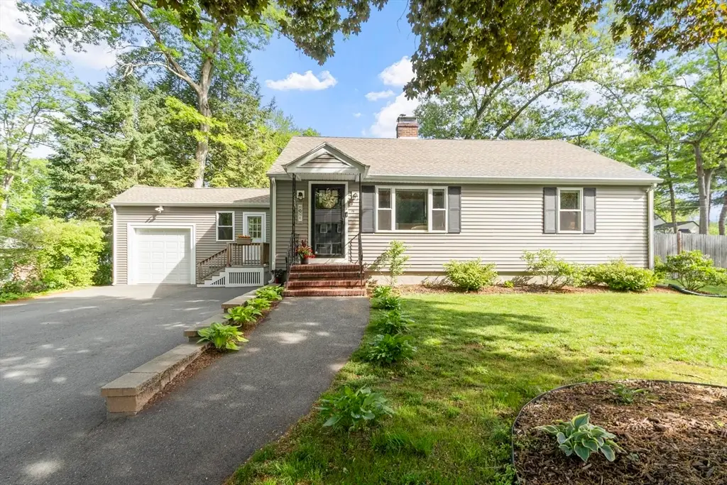 15 Suncrest Ave, Wilmington, MA 01887 - #1