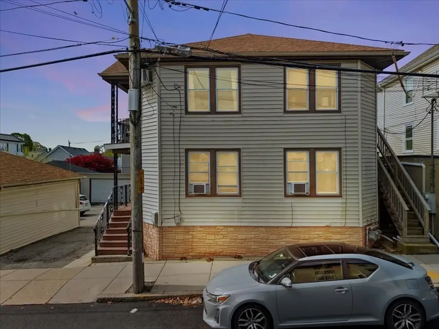 41 Barnes St, Fall River, MA 02723 - #2