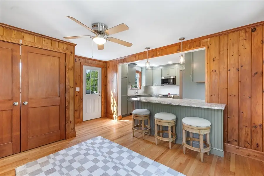 5 Bates St, Mendon, MA 01756 - #2