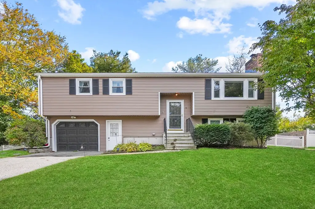5 Hawthorne Circle, Northborough, MA 01532 - #1