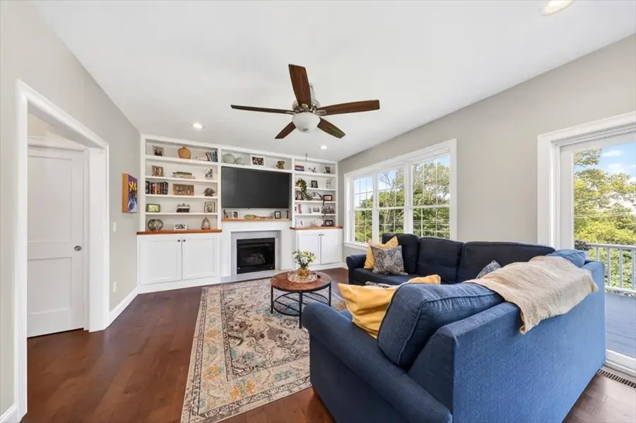 297 Elm St, Marshfield, MA 02050 - #3