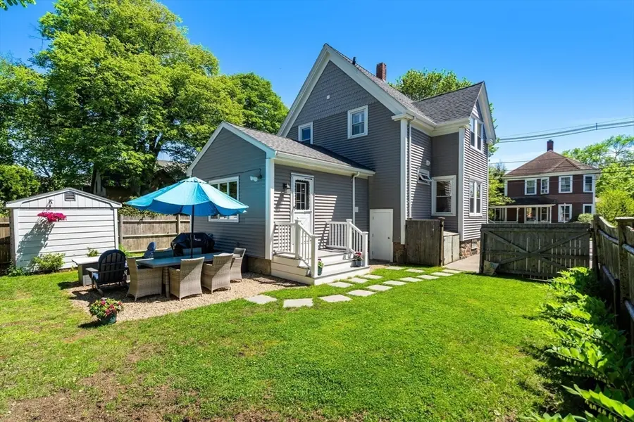 8 Lincoln Street, Manchester, MA 01944 - #2