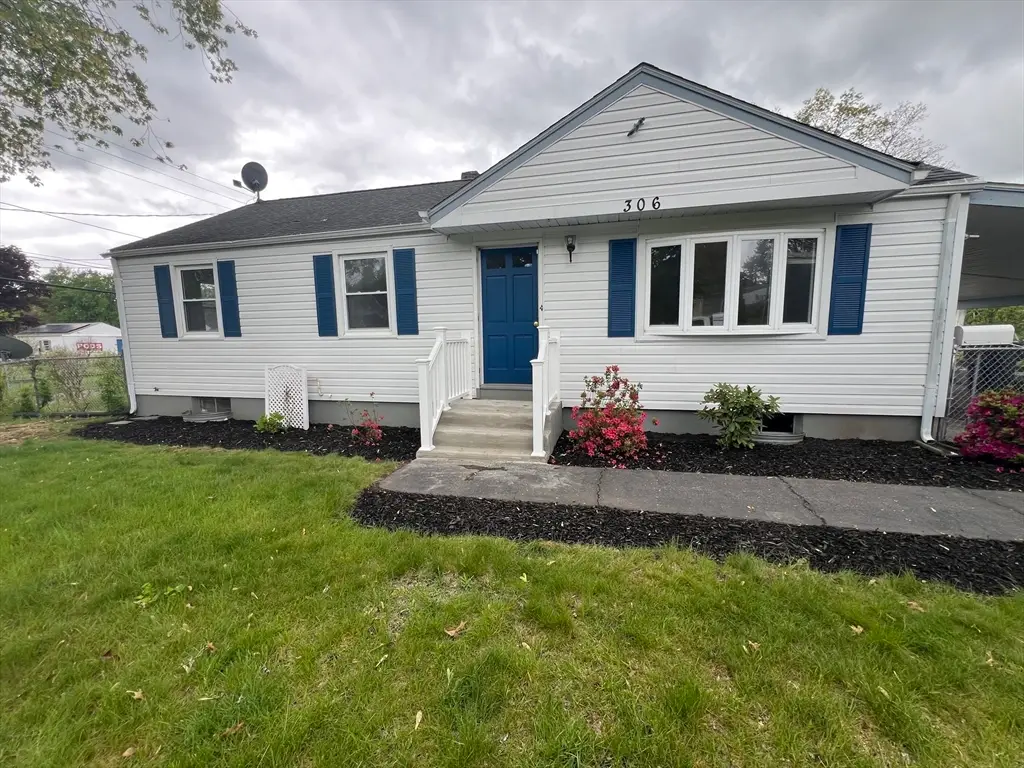 306 Greenaway Dr, Springfield, MA 01109 - #1