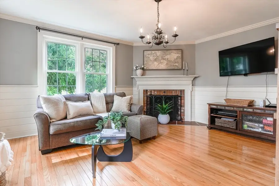 466 Oliver St, New Bedford, MA 02745 - #2