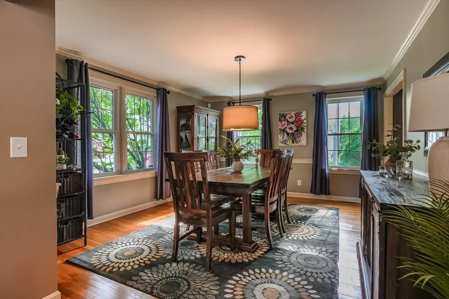 466 Oliver St, New Bedford, MA 02745 - #3