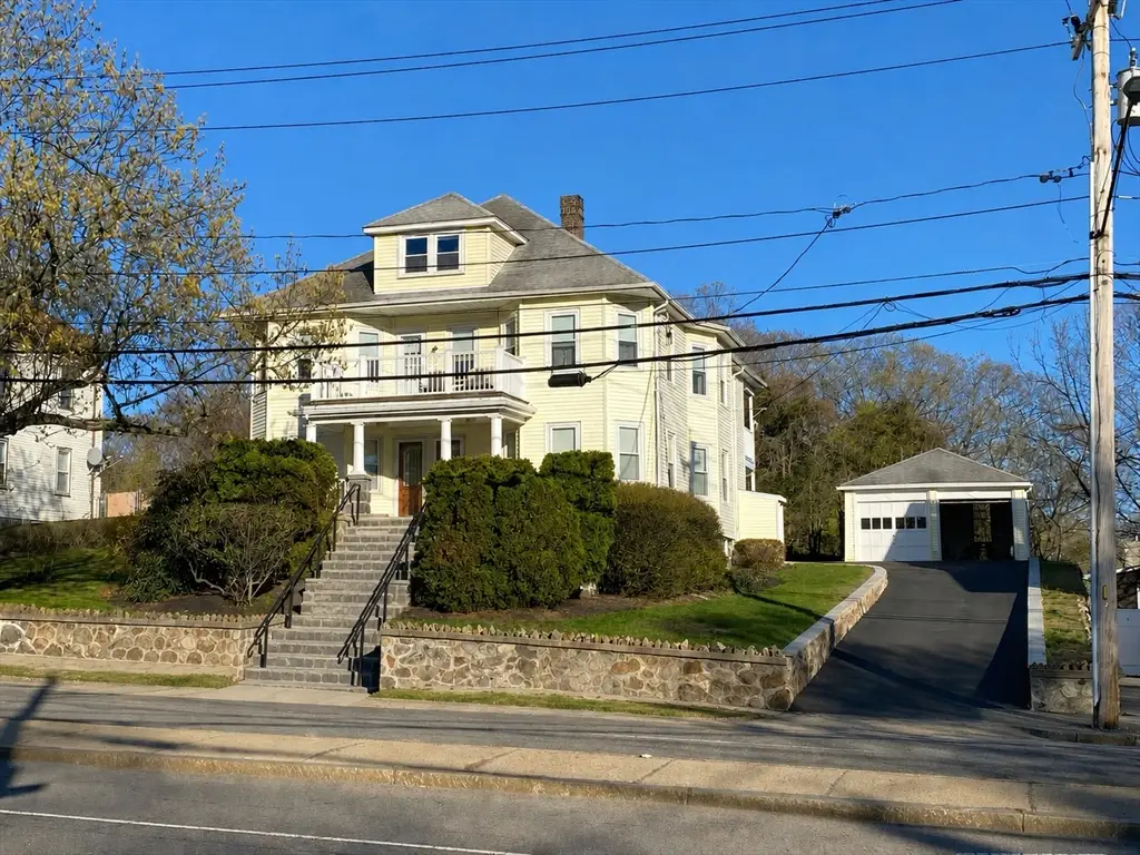 5008 Washington St, Boston, MA 02132 - #1