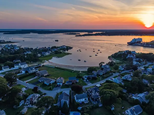4 Cross Road, Bourne, MA 02532