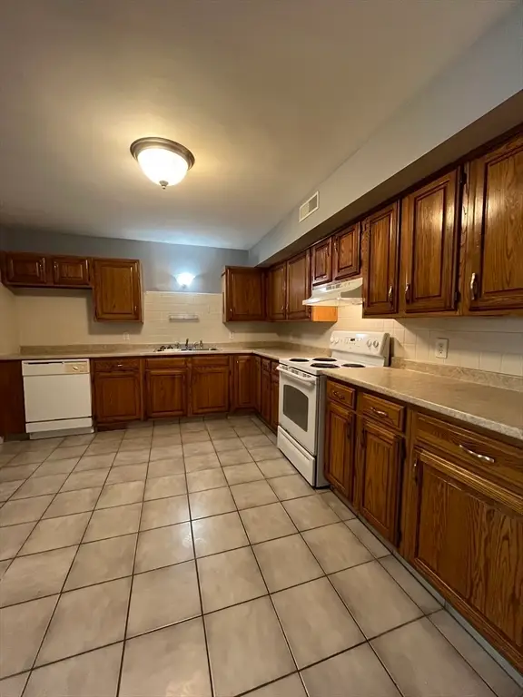 120 Fifteenth #4, Fall River, MA 02720 - #2