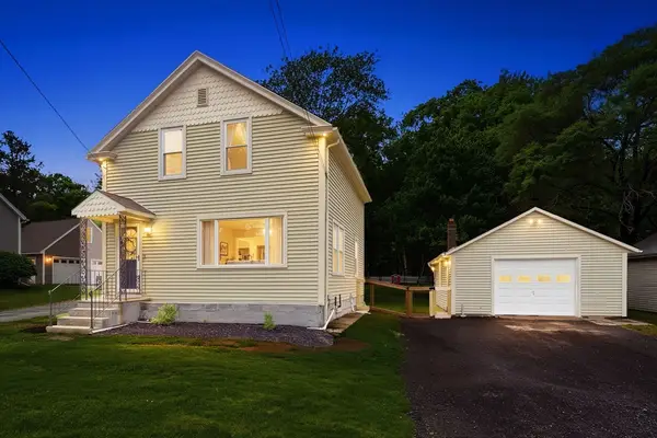 235 Union St, Northbridge, MA 01588