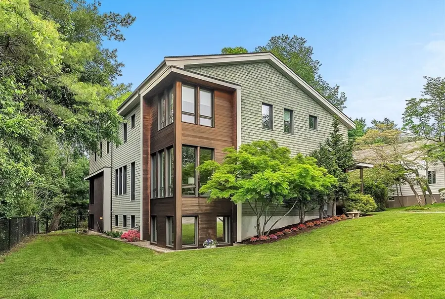 99 Littlefield Rd, Newton, MA 02459 - #3