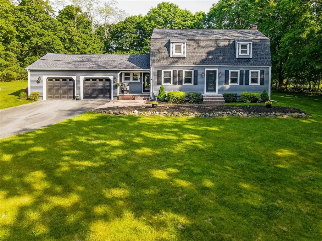 84 Robin Hill Rd, Chelmsford, MA 01824 - #1