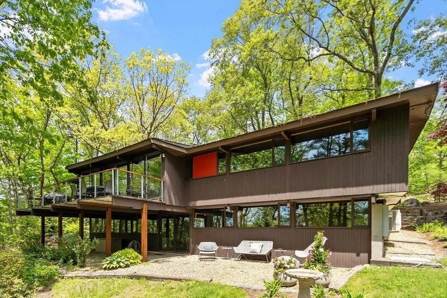 518 Annursnac Hill Rd, Concord, MA 01742 - #3