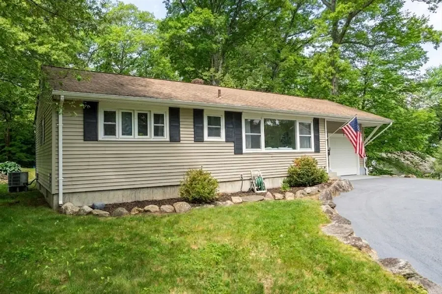 4 Leland Hill Rd, South Grafton, MA 01560 - #2