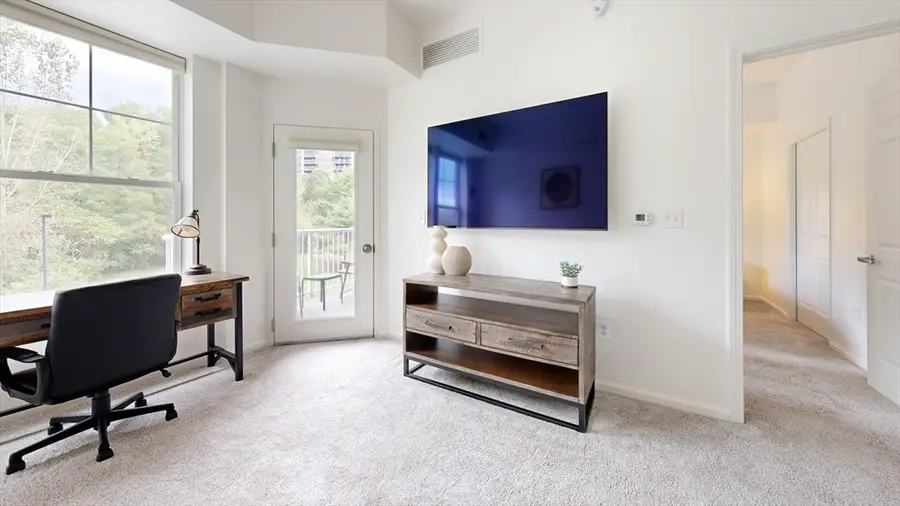 38 Village Rd #308, Middleton, MA 01949 - #3