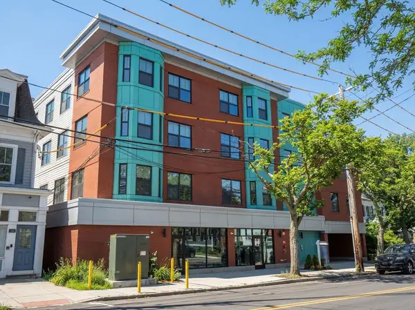 1151 Walnut #210, Newton, MA 02461