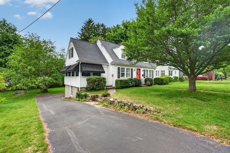 9 Stratford Rd, Andover, MA 01810 - #3