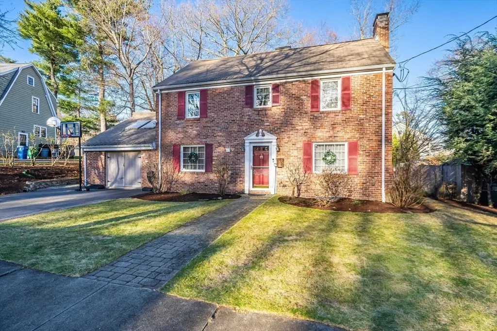 17 Woodhaven Rd, Newton, MA 02468 - #1