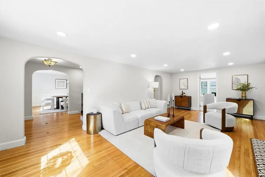17 Woodhaven Rd, Newton, MA 02468 - #2