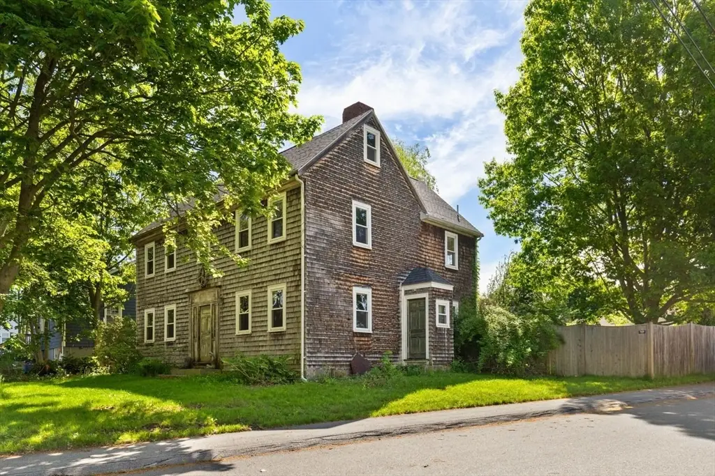 25 Poplar Street, Gloucester, MA 01930 - #1