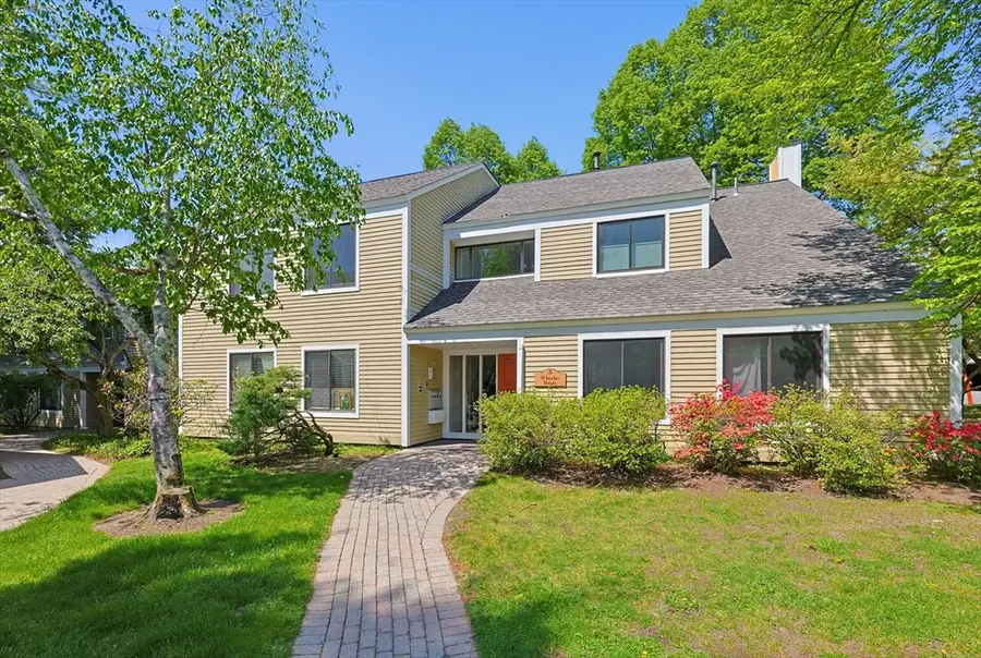 3 Concord Greene #3, Concord, MA 01742 - #2