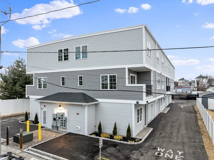 889-895 Grinnell St. #2, Fall River, MA 02721 - #3