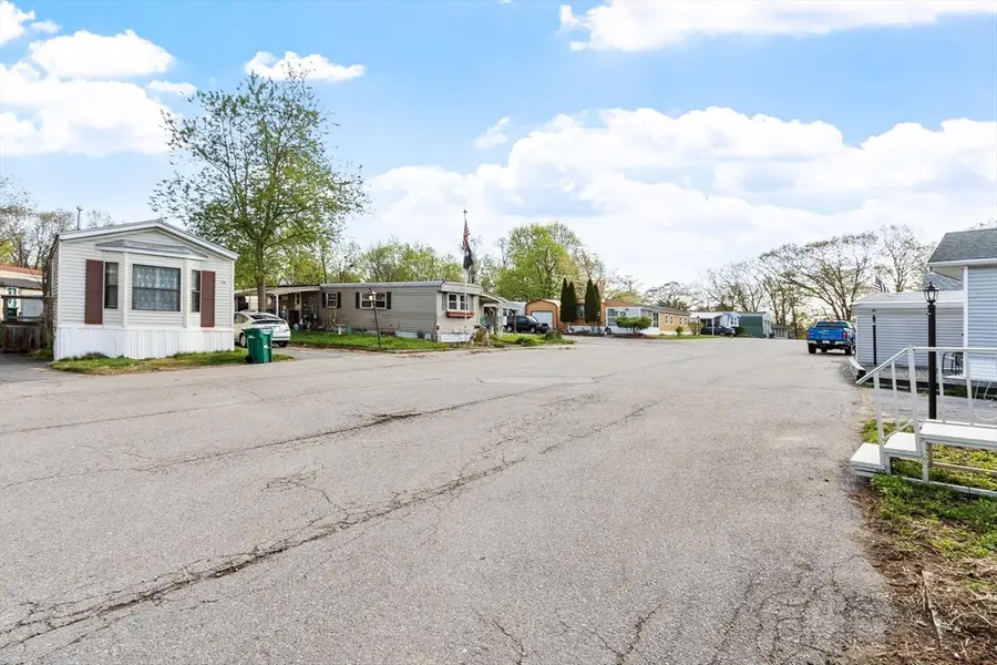 1237 Central St, Leominster, MA 01453 - #3