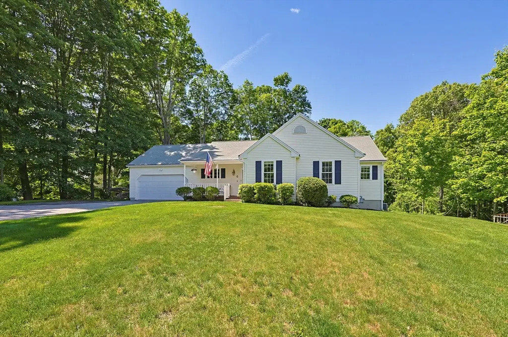 8 Maple Street, Southborough, MA 01745 - #1