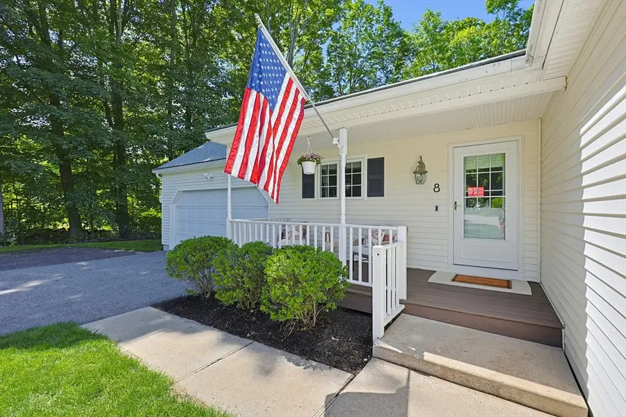 8 Maple Street, Southborough, MA 01745 - #2