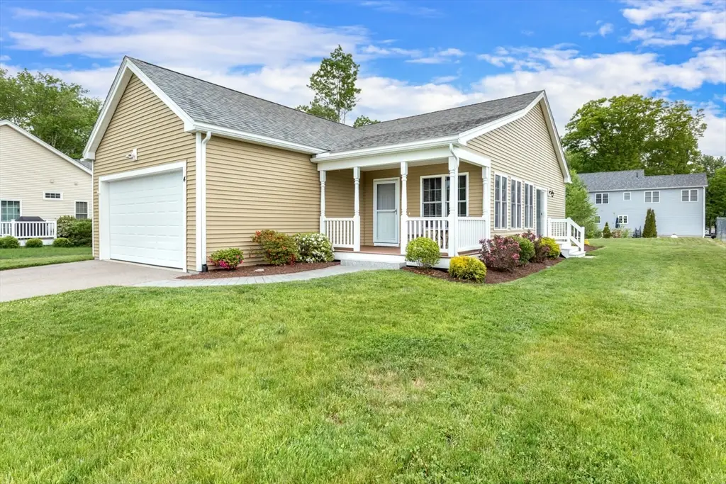 4 Candlelight Ln, Bellingham, MA 02019 - #1
