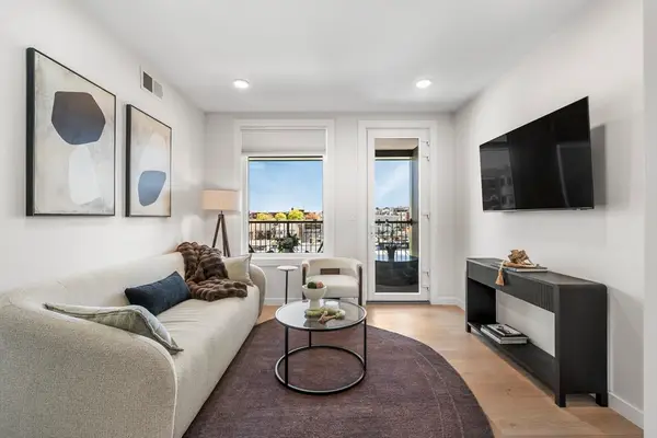 2-10 Maverick Sq #304, Boston, MA 02128
