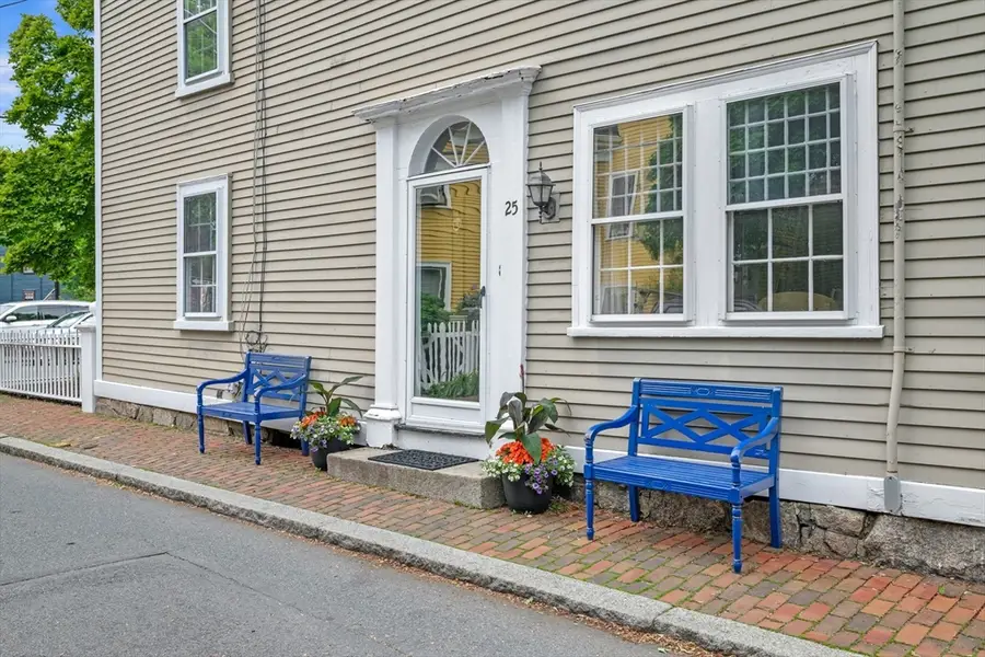 2 Andover St #B, Salem, MA 01970 - #3