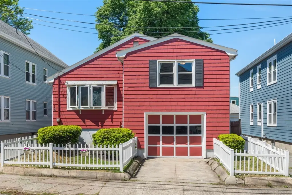16 Geneva St, Salem, MA 01970 - #1