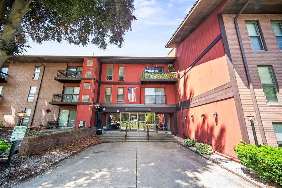 170 Highland St #322A, Taunton, MA 02780 - #3