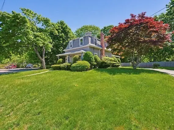 21 Park Ave, Stoughton, MA 02072 - #2