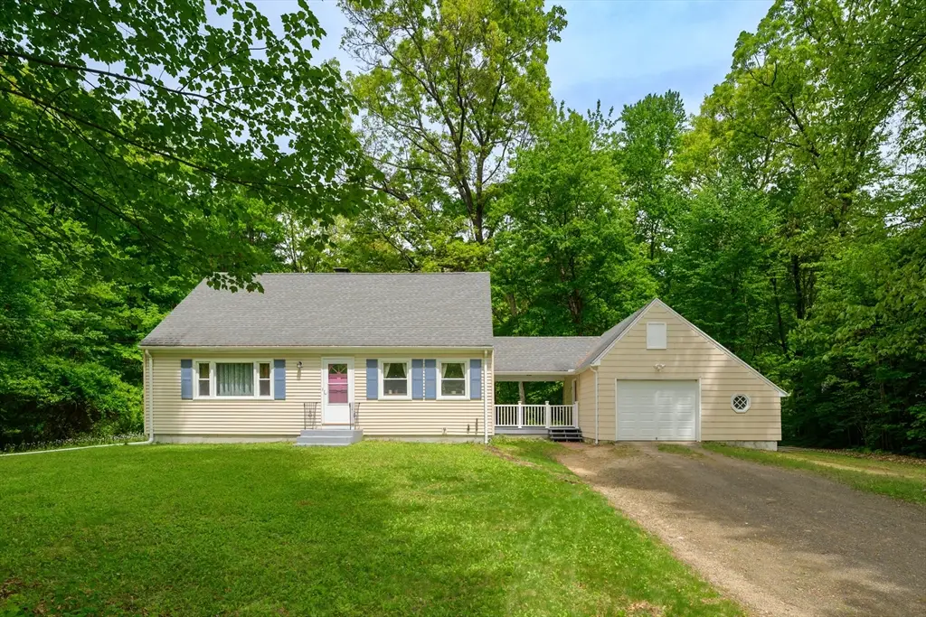 208 North St, Belchertown, MA 01007 - #1