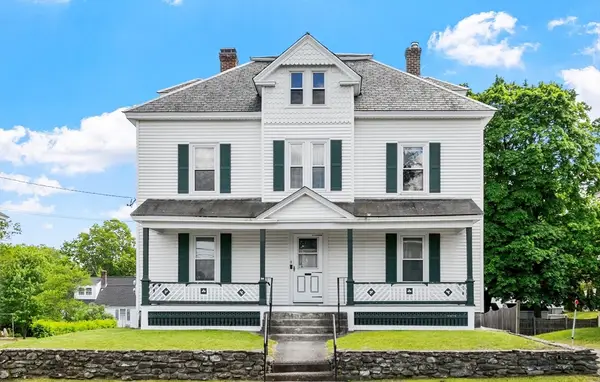 30 Elm St, Leominster, MA 01453