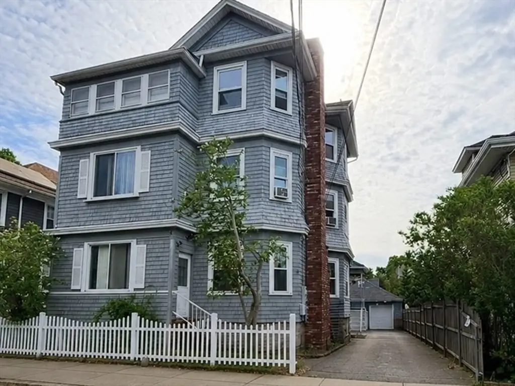 37 Shawmut St, Fall River, MA 02720 - #1