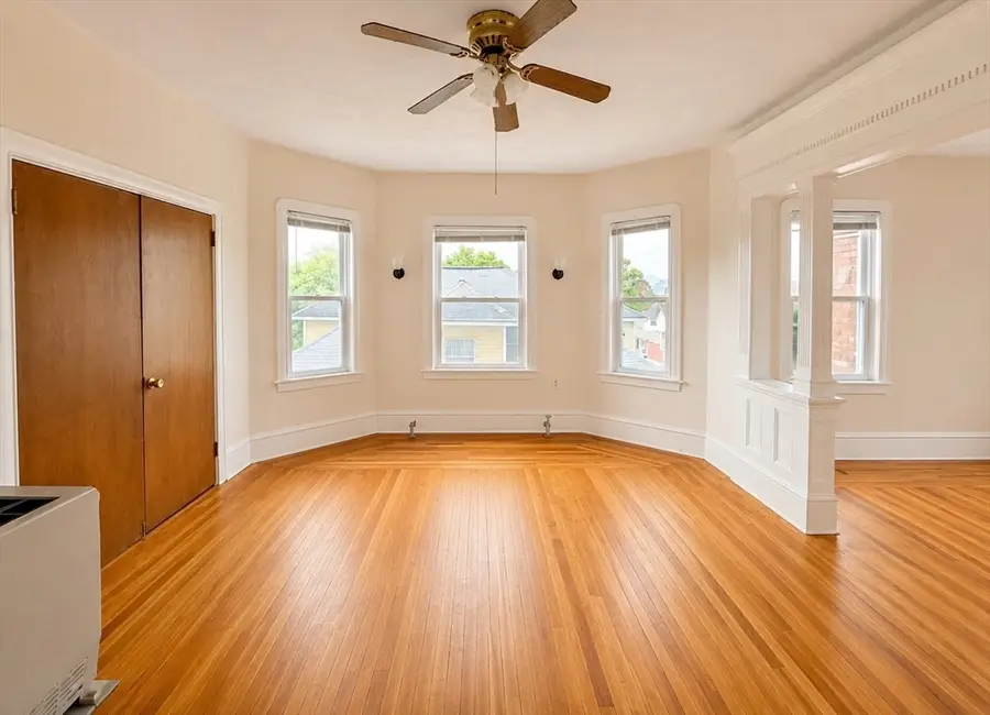 37 Shawmut St, Fall River, MA 02720 - #2