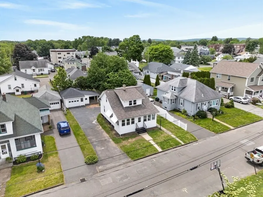 79 Kaveney St, Chicopee, MA 01020 - #2