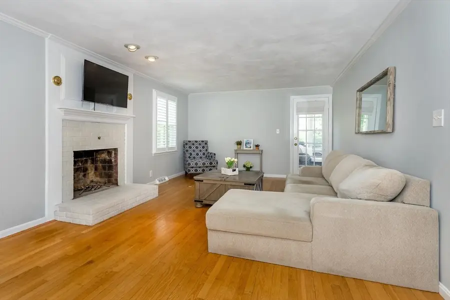 6 Raven Road, Canton, MA 02021 - #3