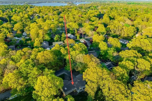 168 Highland Dr, Barnstable, MA 02632