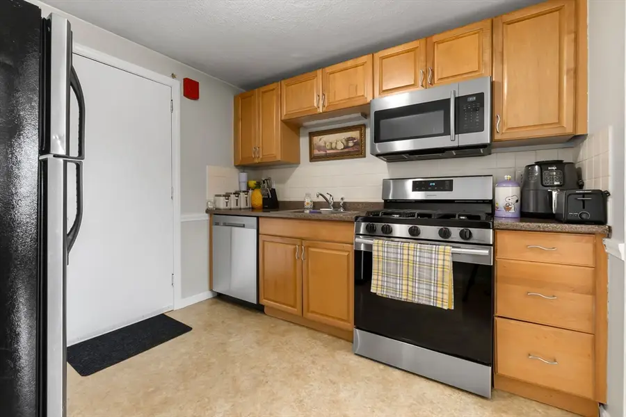 70 Mudge St #17, Lynn, MA 01902 - #3