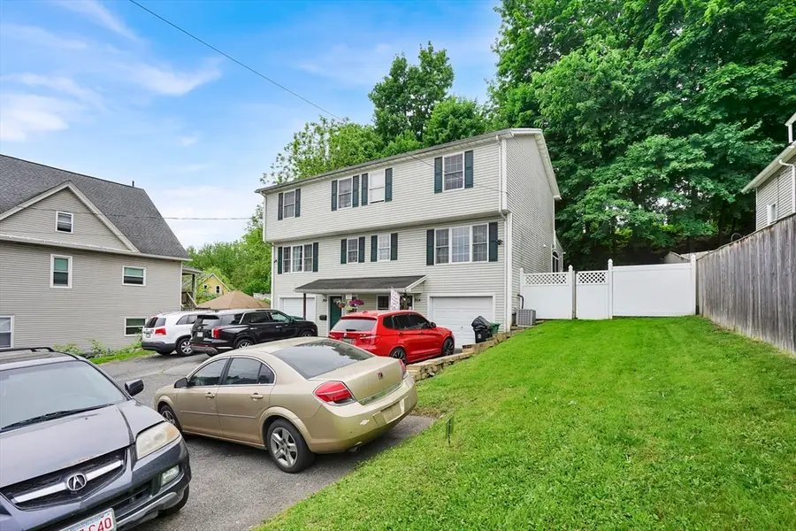 264 E Main St, Chicopee, MA 01020 - #3
