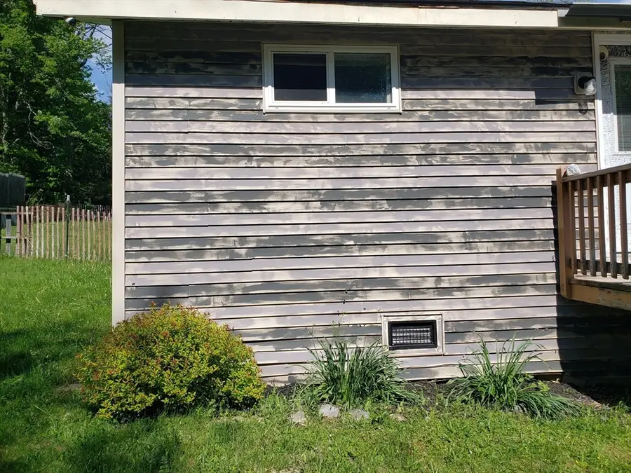 101 Friar Tuck Dr, Becket, MA 01223 - #2