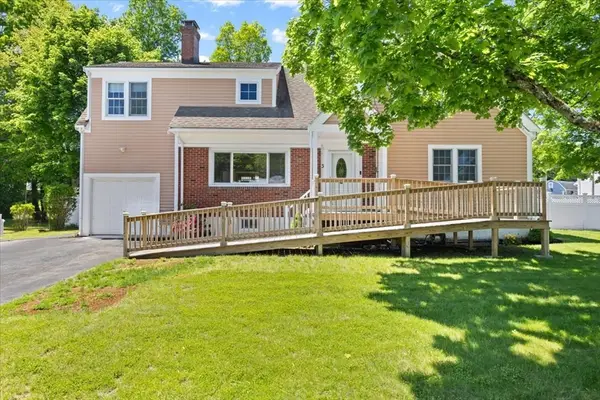 3 Selwyn Road, Braintree, MA 02184