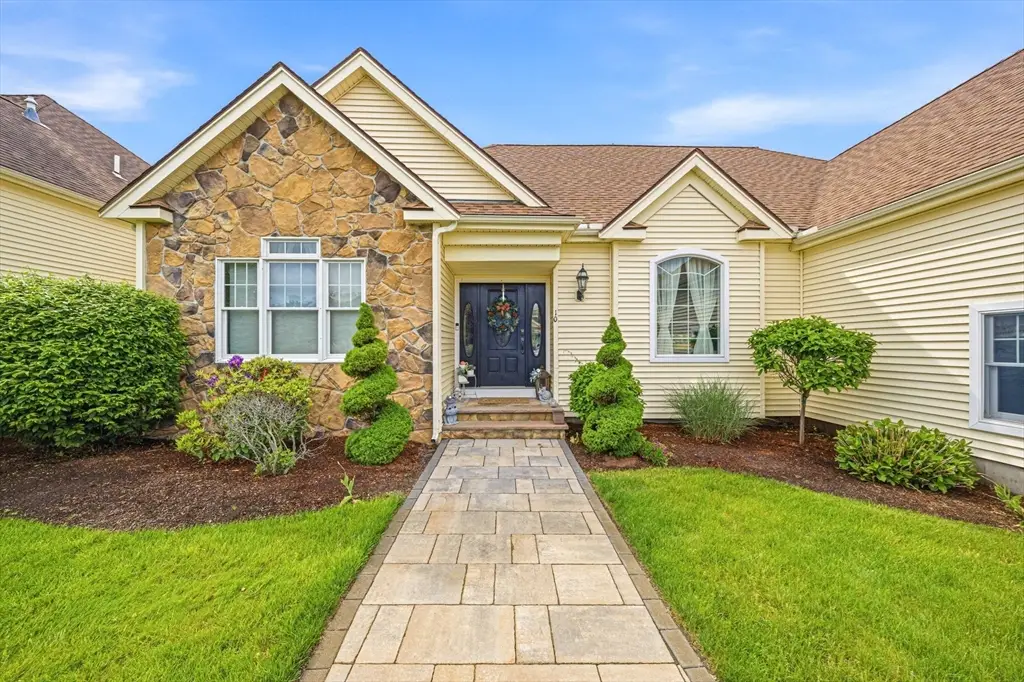 894 Liberty St #10, Braintree, MA 02184 - #1