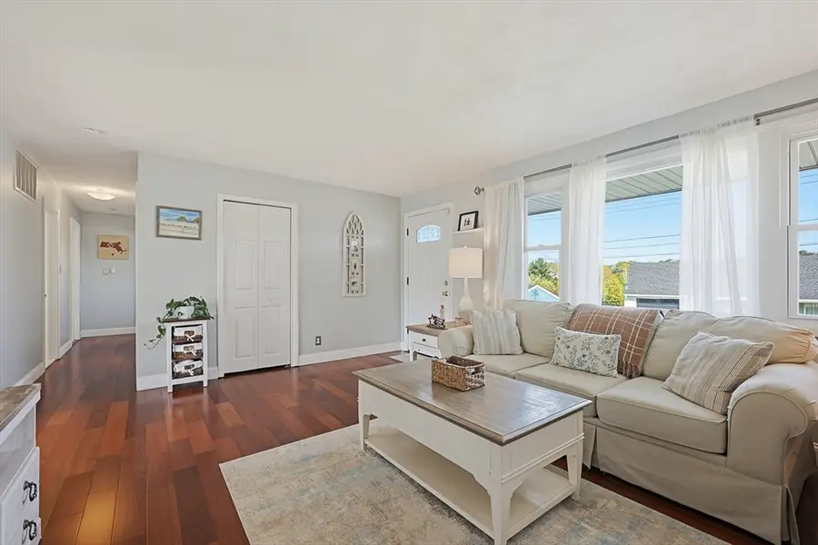 2 Theresa Rd, Stoneham, MA 02180 - #2
