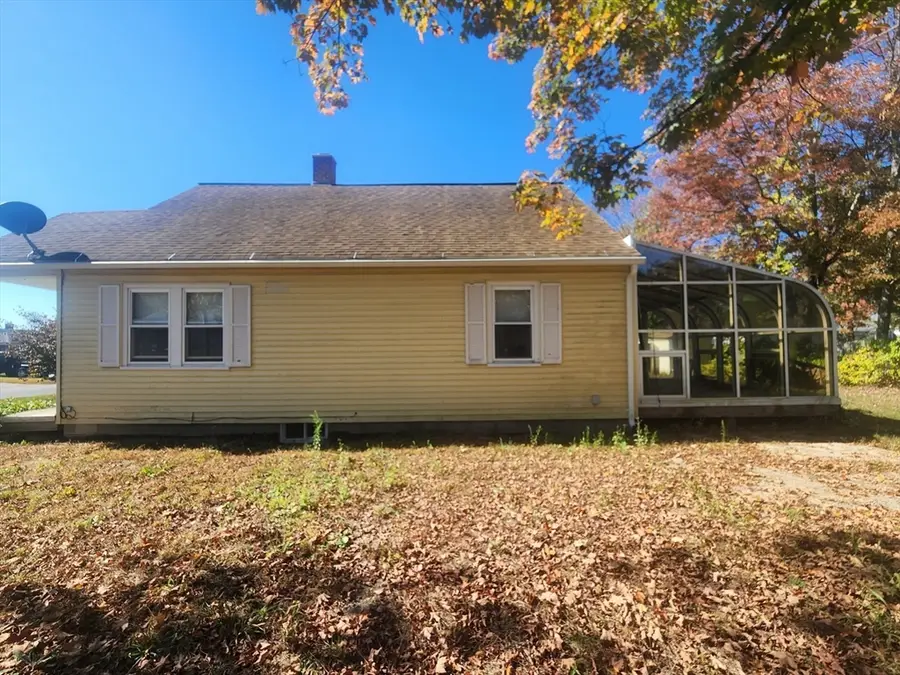 2 Alice St, Turners Falls, MA 01376 - #3