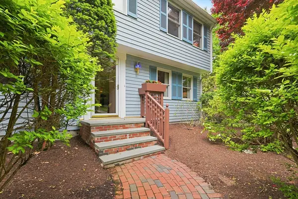 619 Massapoag Ave, Sharon, MA 02067
