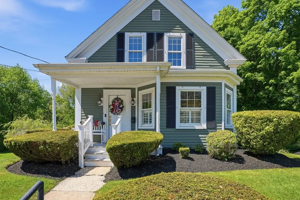 25 Linwood St, Holbrook, MA 02343 - #1